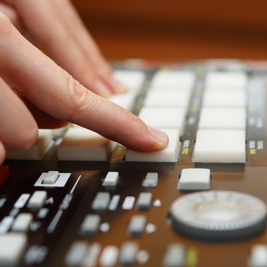 Hip Hop Creativity: Experimenting with Sound and Flow