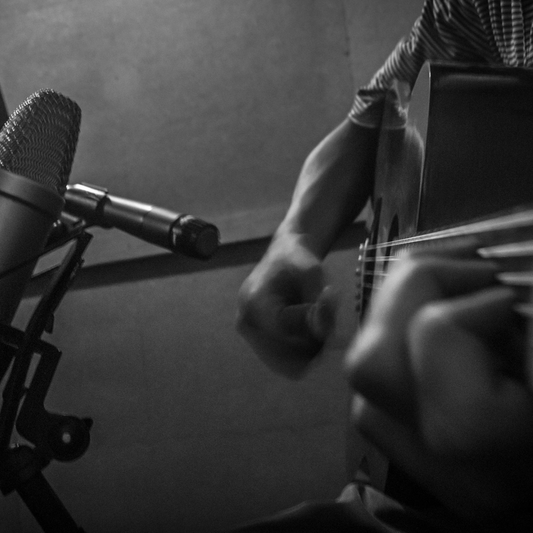 This is the home studio revolution. With more and more advancements in technology, high quality production is possible from your bedroom. This post is about choosing an audio interface, PC/MAC, recording gear and other equipment to get you started