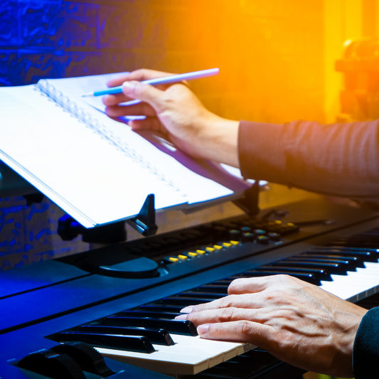 Crafting Melodies: Writing Tunes for Pop, Trap, Lofi, and Hip Hop