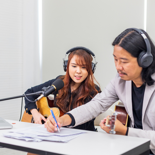 Writing Trap Lyrics: Tips for Crafting Memorable Verses